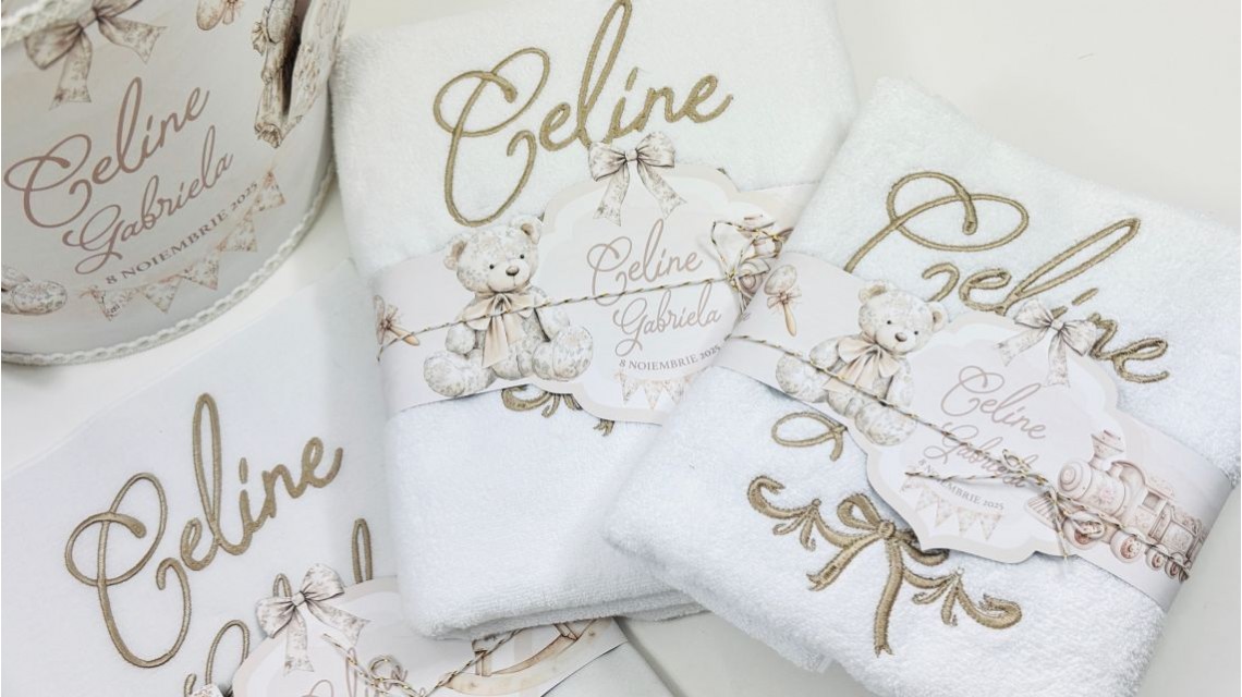 Trusou botez Nude Teddy Bear Toile de Jouy bej crem cu accente light pink și pattern floral vintage 25